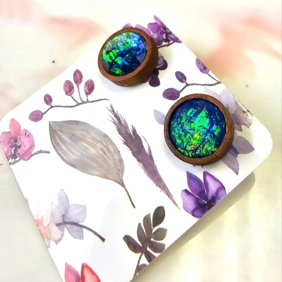 Handmade Stud Earrings - Picture 2 of 2